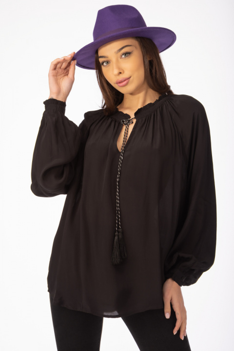 Дамска блуза тип туника в черно от вискоза с връзка на врата