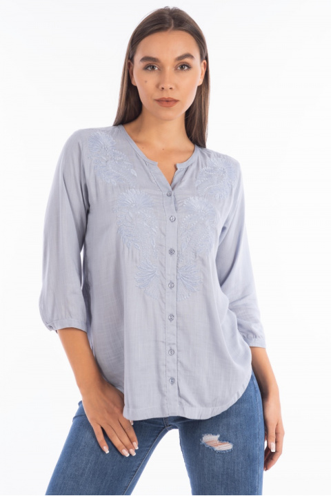 Дамска риза от памук в синьо с бродирани цветя отпед