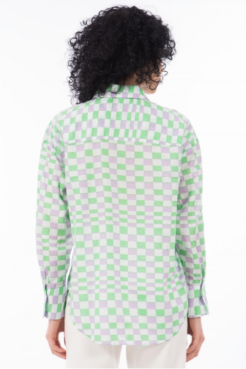 Дамска риза от памук с принт квадратчета в зелено и лилаво