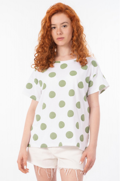 Дамска тениска от памук в бяло със зелени кръгове