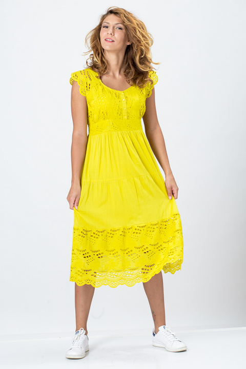 Памучна рокля с акцент бродерия в жълто