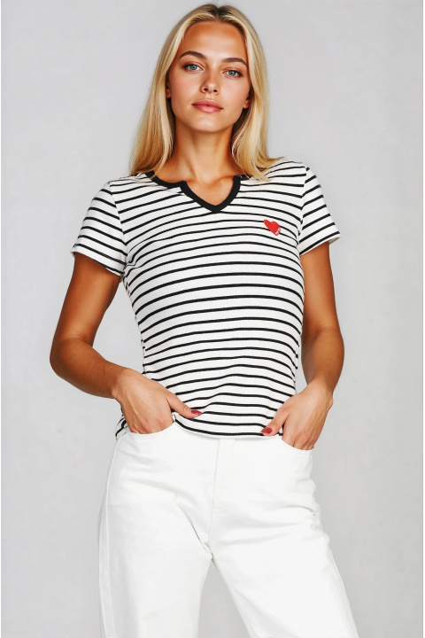 Дамкса блуза с райран черно-бял принт и малко червено сърце
