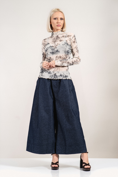 Дамска блуза от фина материя със сив пейзажен принт