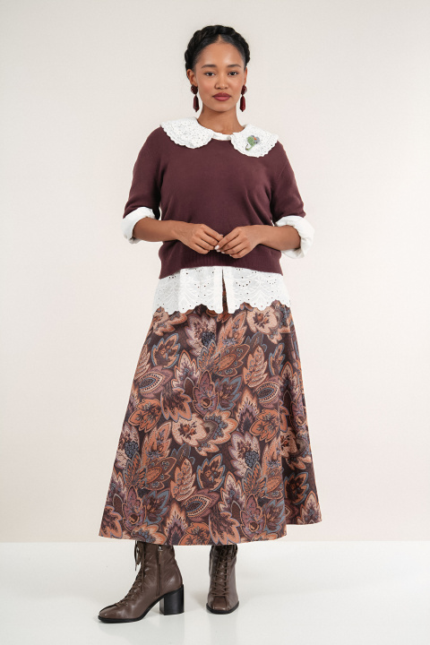 Дамска блуза от фино плетиво в цвят патладжан с остро деколте и къс ръкав