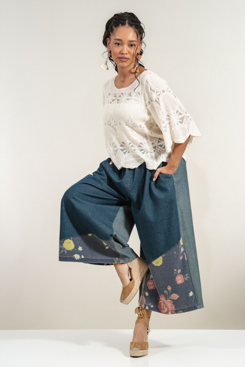 Дамскa блуза от памук в цвят екрю с рязана бродерия и широк ръкав