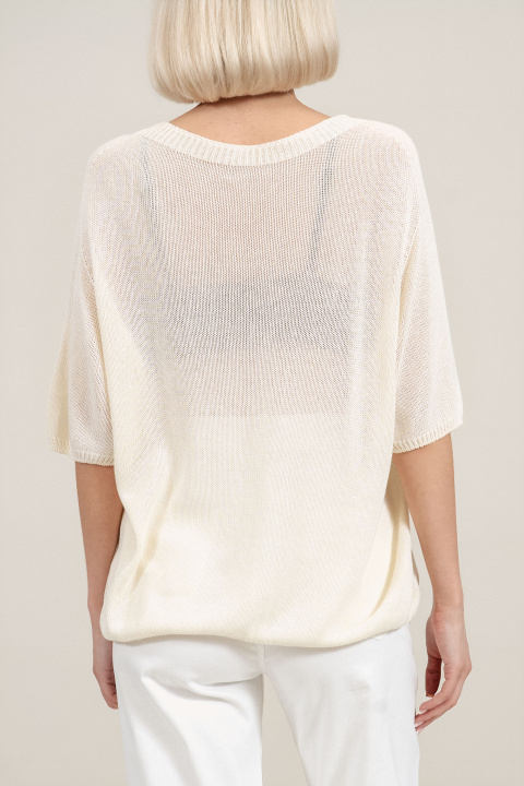 Дамска блуза от плетиво в цвят екрю със златист ефект и обло деколте