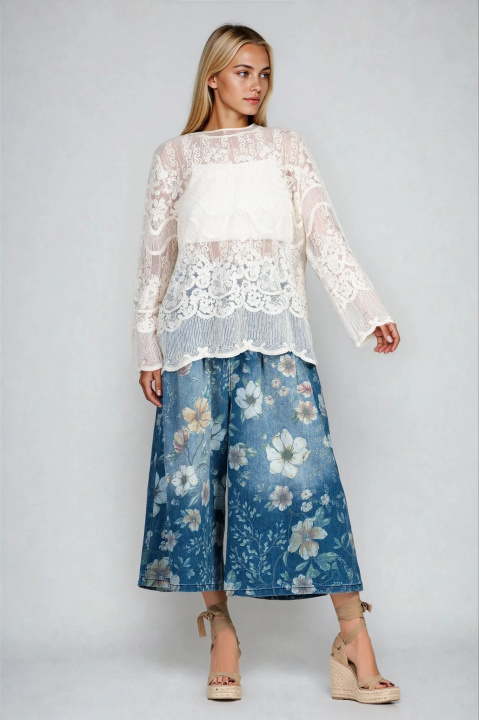 Дамска блуза от тюл в цвят екрю с бродерия и ефектна дантела