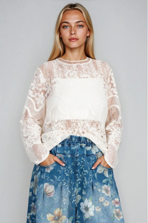Дамска блуза от тюл в цвят екрю с бродерия и ефектна дантела