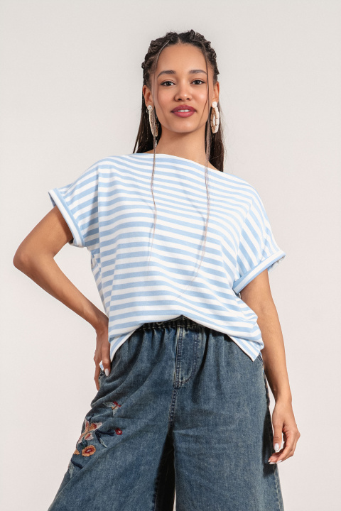 Дамска блуза с къс ръкав и раиран син принт