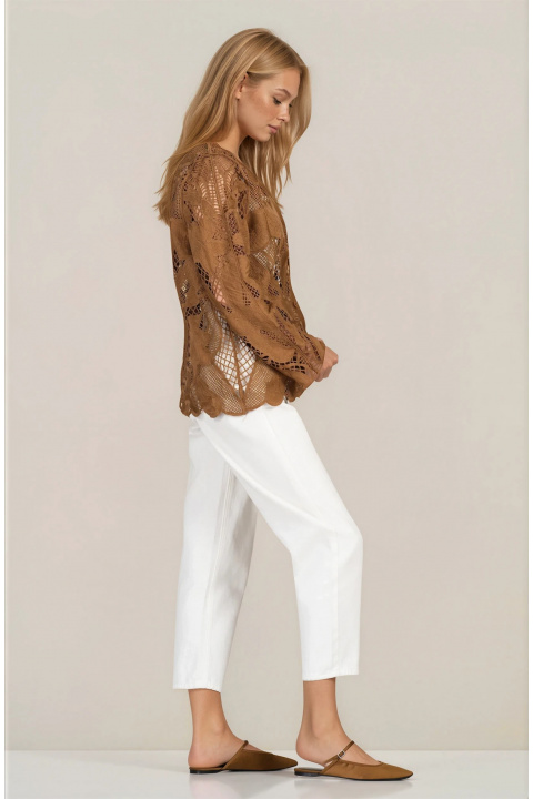 Дамска блуза в кафяво с рязана бродерия и копчета