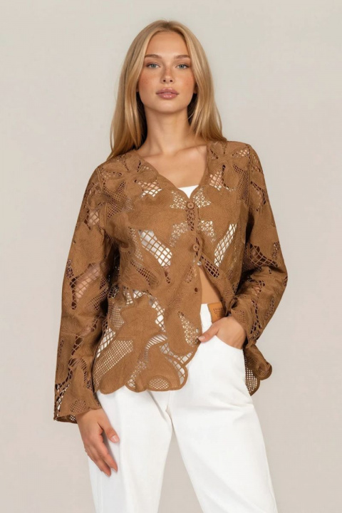 Дамска блуза в кафяво с рязана бродерия и копчета
