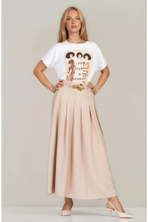 Дамска бяла тениска от памук с бежов артистичен принт