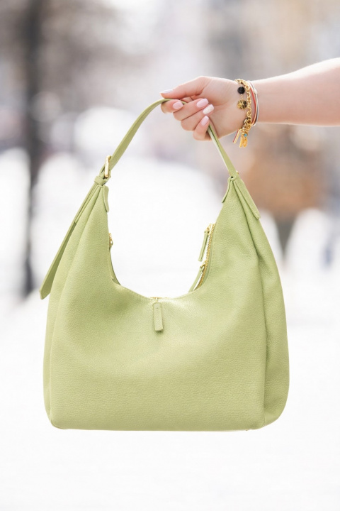 Дамска чанта от еко кожа в зелено с регулируема дръжка