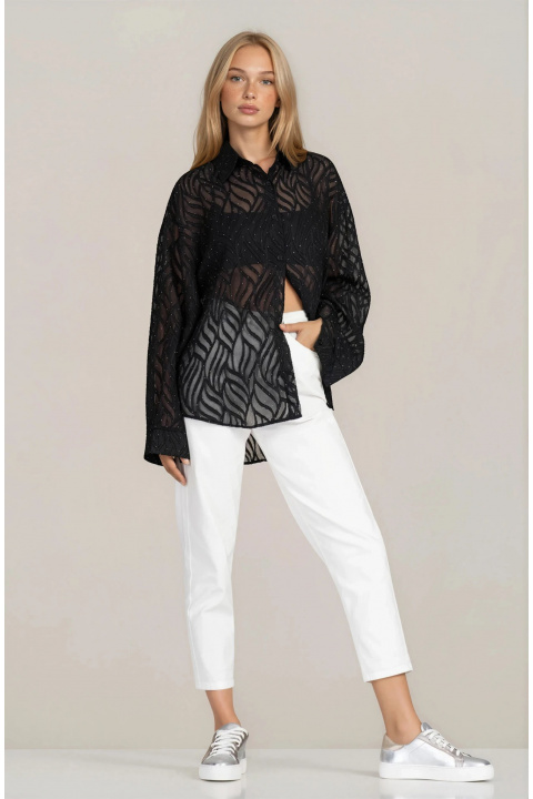Дамска ефирна черна риза с релефни шарки и ситни камъни