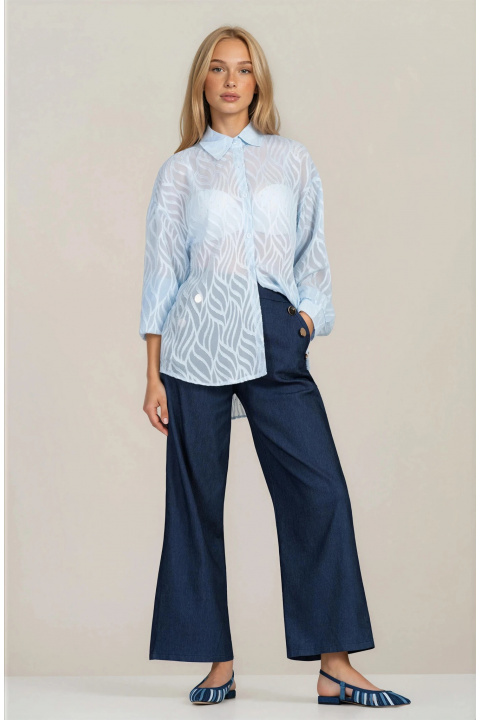 Дамска ефирна синя риза с релефни шарки и ситни камъни