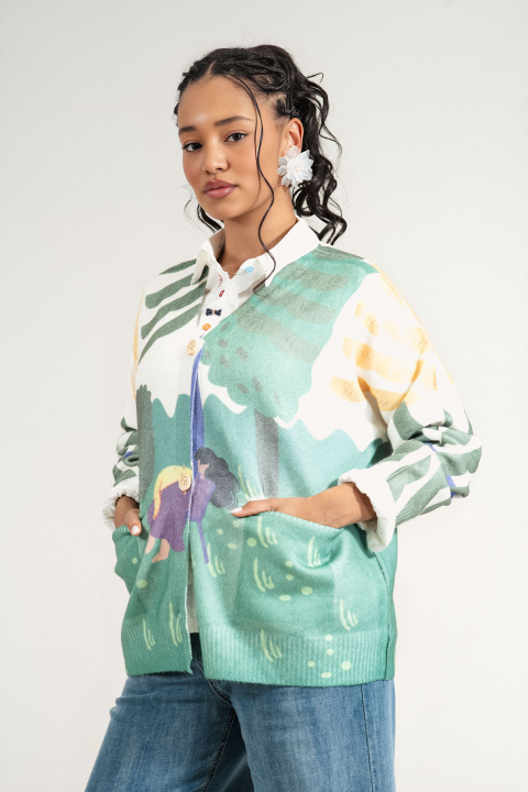 Дамска жилетка от фино плетиво с пейзажен принт в зелено, жълто и бяло