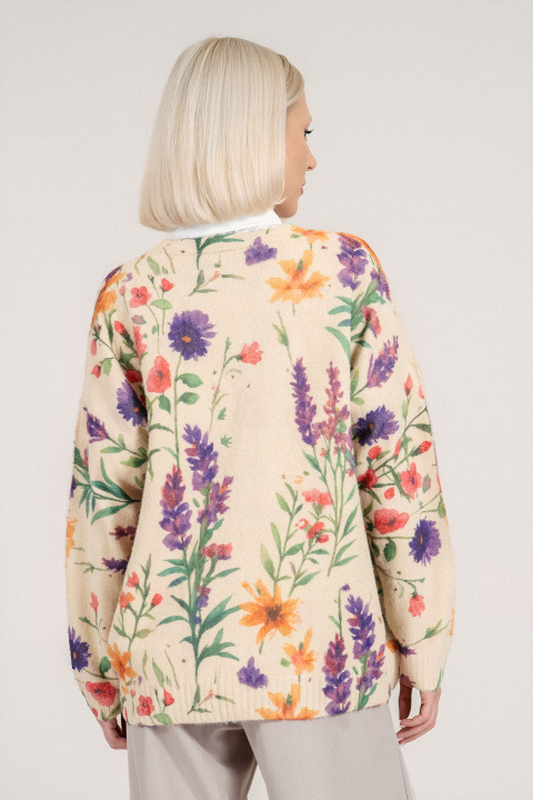 Дамска жилетка от фино плетиво в бежово с принт цветя в розово, лилаво и оранжево