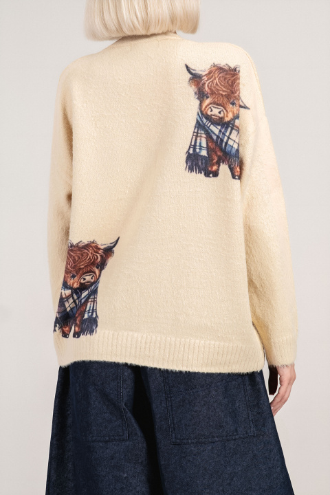 Дамска жилетка от меко плетиво в бежово с животински принт