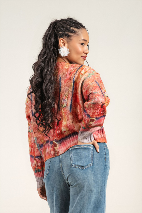Дамска къса плетена жилетка с цветен принт в розово, оранжево, синьо и зелено
