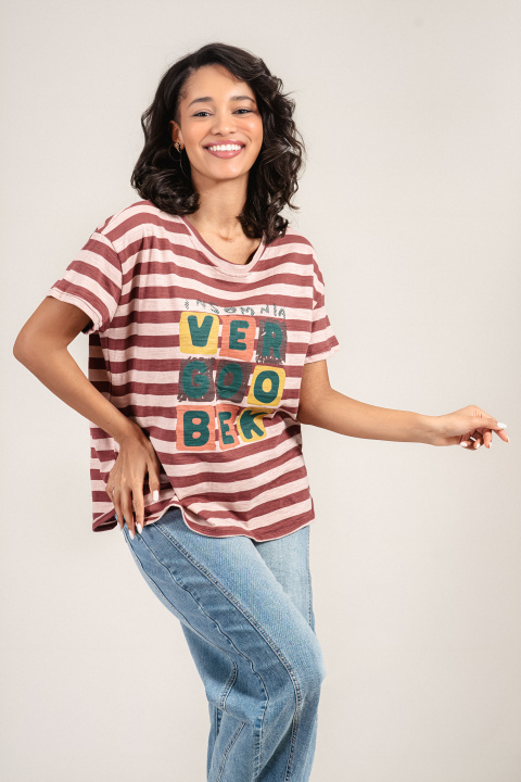 Дамска оувърсай блуза с розово райе и щампа