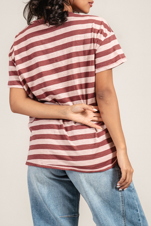 Дамска оувърсай блуза с розово райе и щампа