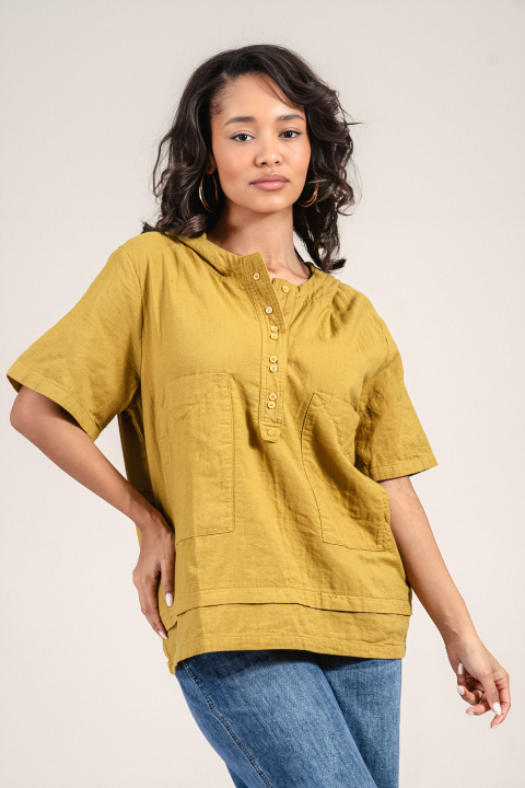 Дамска памучна блуза в зелено с качулка и свободна кройка