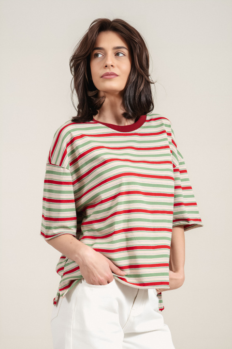 Дамска памучна тениска на райе в зелено,червено и бежово
