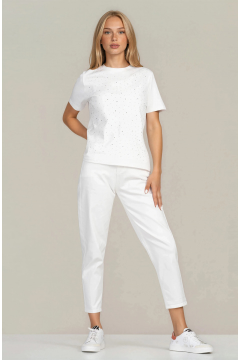 Дамска памучна тениска в бяло с декоративни камъни и права кройка