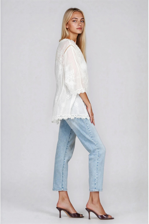 Дамска памучна туника в бяло с бродерия и 7/8 ръкав