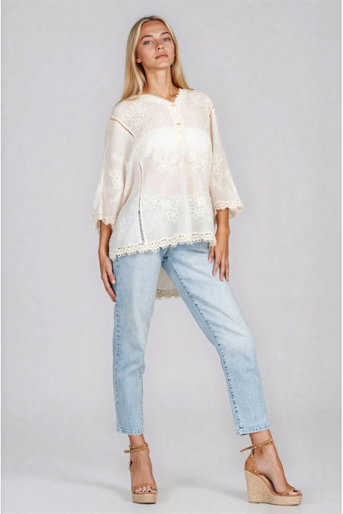Дамска памучна туника в цвят екрю с бродерия и 7/8 ръкав