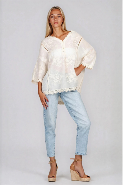 Дамска памучна туника в цвят екрю с бродерия и 7/8 ръкав