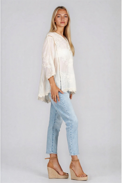 Дамска памучна туника в цвят екрю с бродерия и 7/8 ръкав