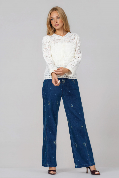 Дамска плетена къса жилетка в цвят ванилия