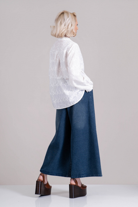 Дамска риза от памук с нежна бродерия и джоб