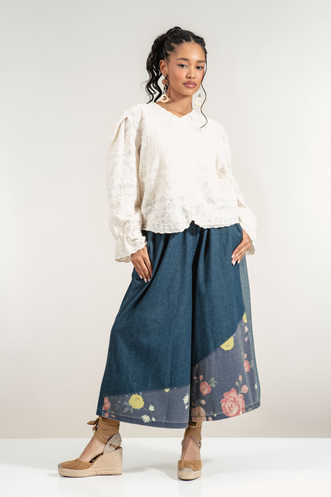 Дамска риза от памук в бежово с бродерия и свободна кройка