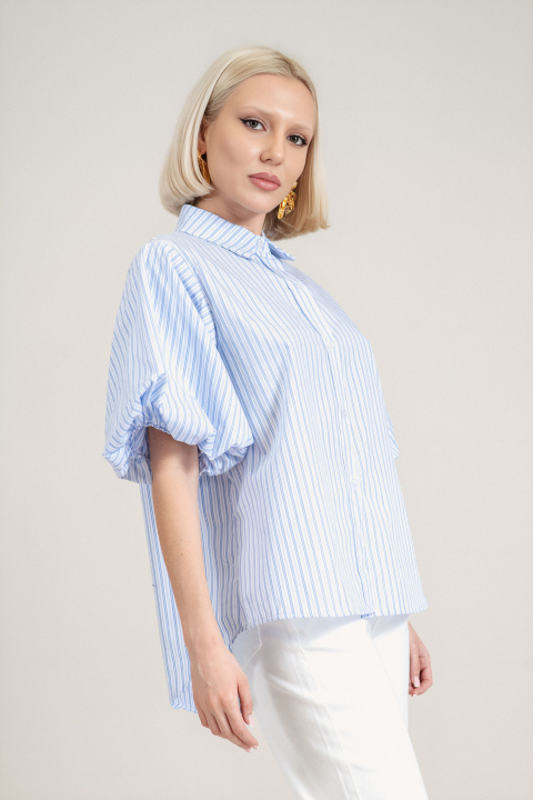 Дамска риза от памук в бяло със синьо и сребристо райе