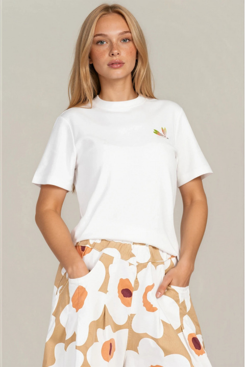 Дамска тениска ''Dragonfly'' от органичен памук в бяло с бродирано водно конче