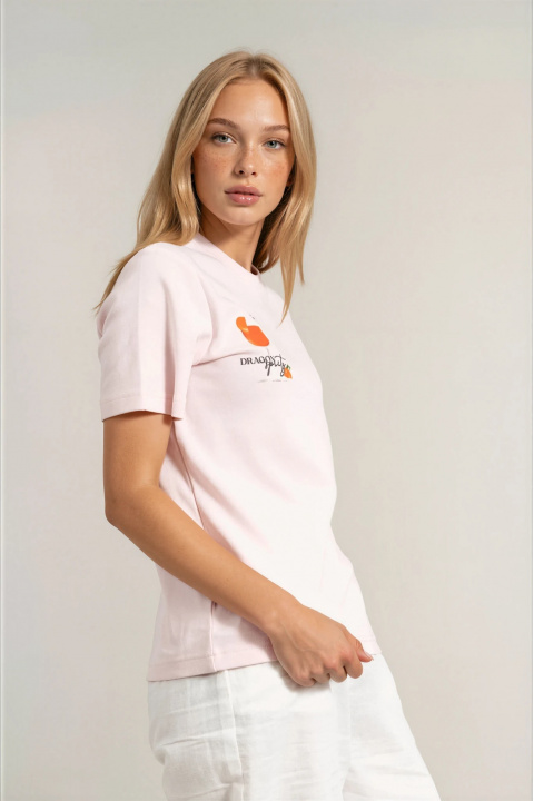 Дамска тениска ''Dragonfly'' от органичен памук в розово с щампа коктейл с надпис