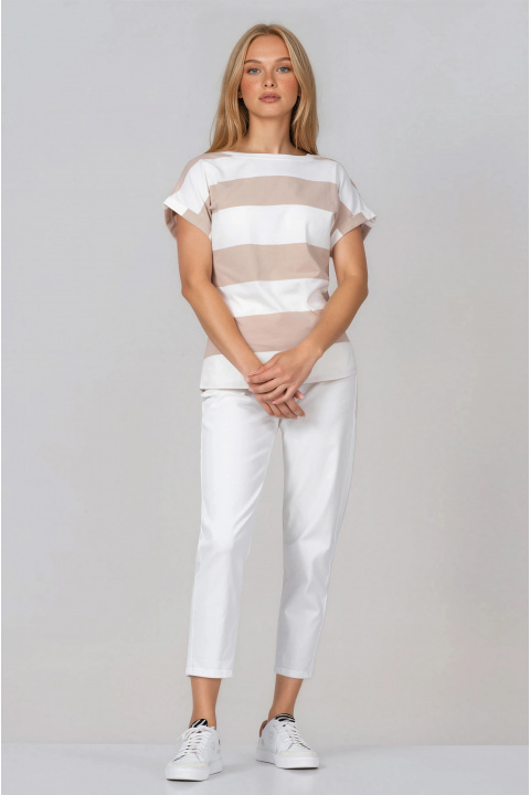 Дамска тениска с бежово-бял раиран принт