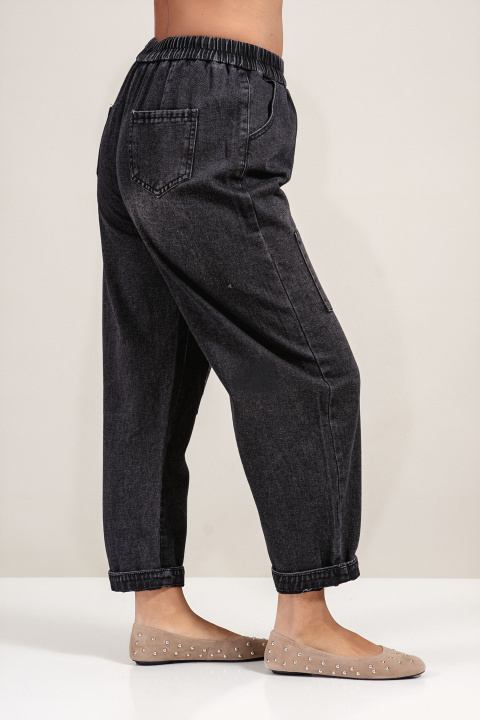 Дамски черни дънки с ластик в талията и декоративен карго джоб