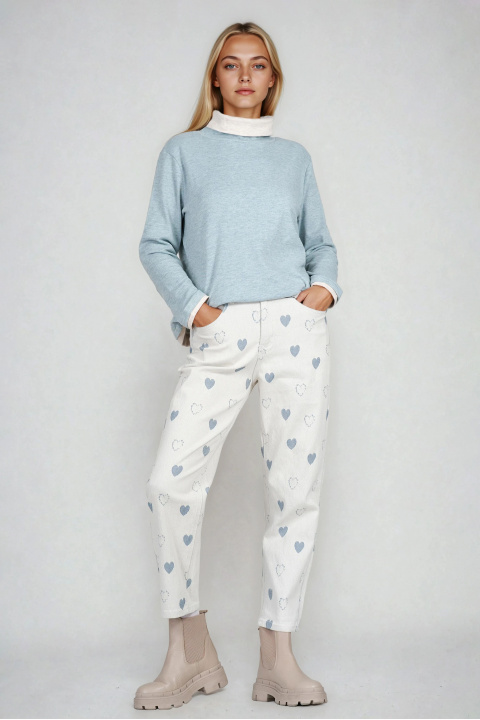 Дамски дънки ''Dragonfly'' в светъл деним с принт сърца