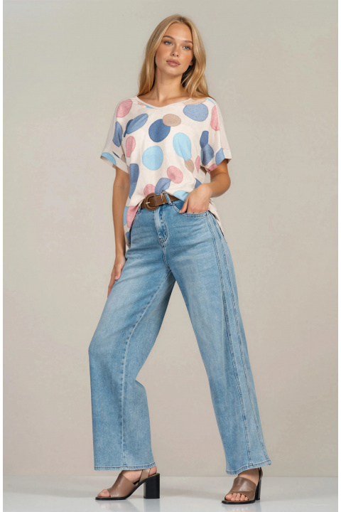 Дамски дънки от памук в светлосин деним с широк крачол и висока талия