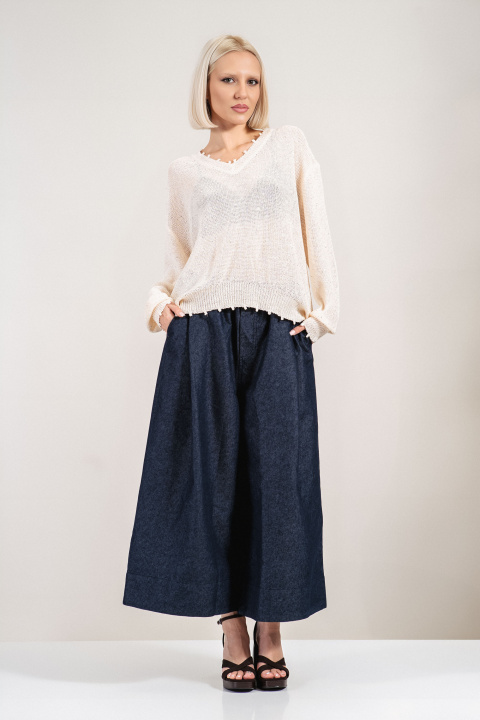 Дамски дънки в тъмносиньо с широк крачол и еластична талия