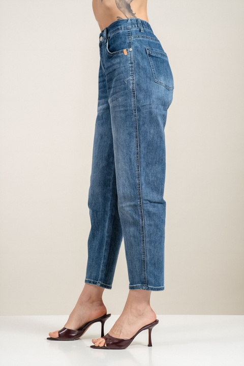 Дамски еластични дънки от памук в син цвят със средно висока талия