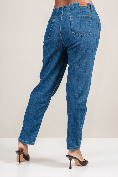 Дамски еластични дънки в класически син цвят