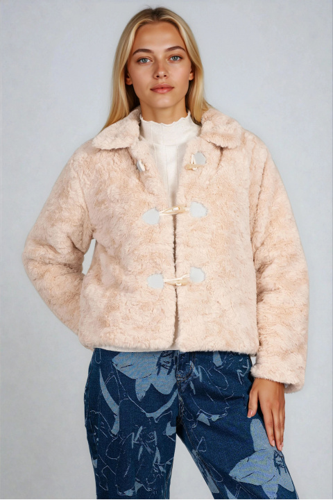 Дамски късо пухено палто в бежово