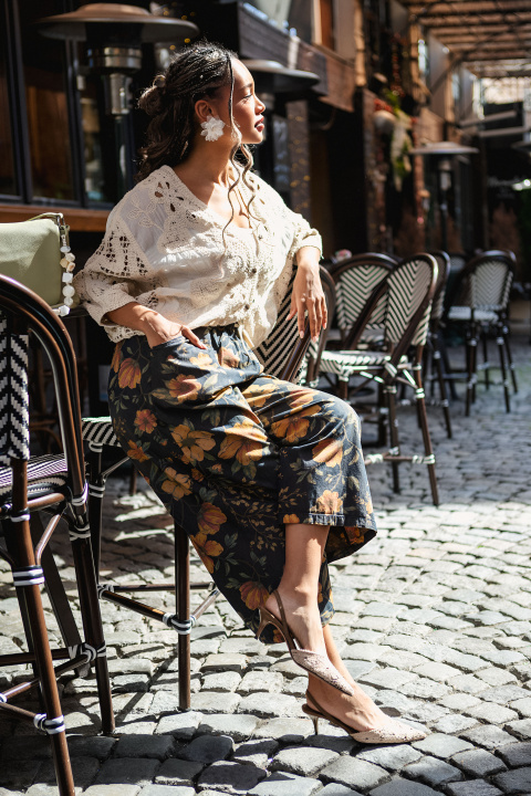 Дамски панталон от тънък памук с флорален принт