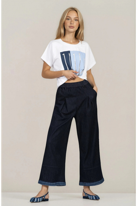 Дамски панталон в тъмносиньо с еластична талия и широк крачол