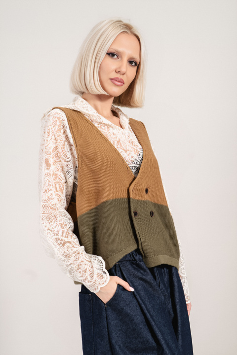 Дамски плетен елек в кафяво и зелено