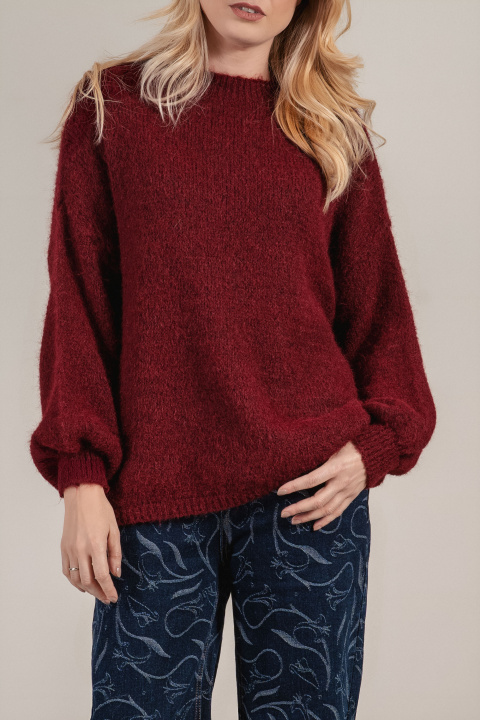 Дамски плетен мъхест пуловер в цвят бордо